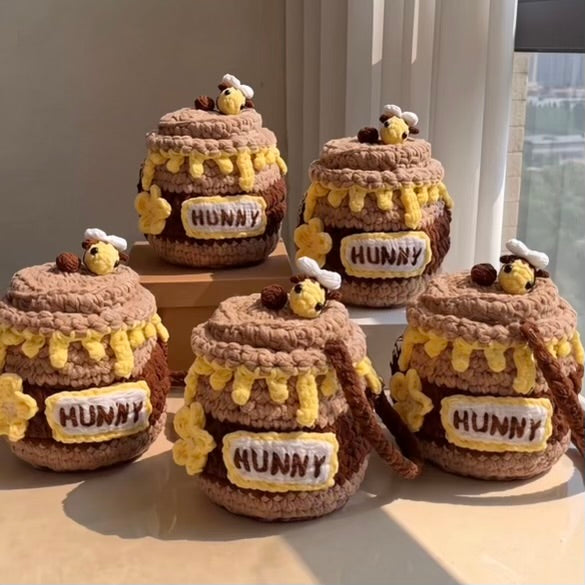 Winnie "Hunny" Pot Bag by Tommy 💛